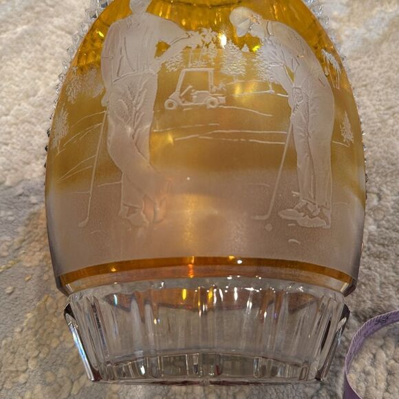 JULIA 24% Lead Crystal Amber to Clear Hand Cut Etched Golfer Putting 8”Tall Vase - Picture 5 of 10